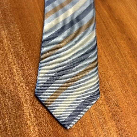 Giorgio Armani 100% Silk Diagonal Striped Necktie Blue White & Tan - Picture 5 of 5